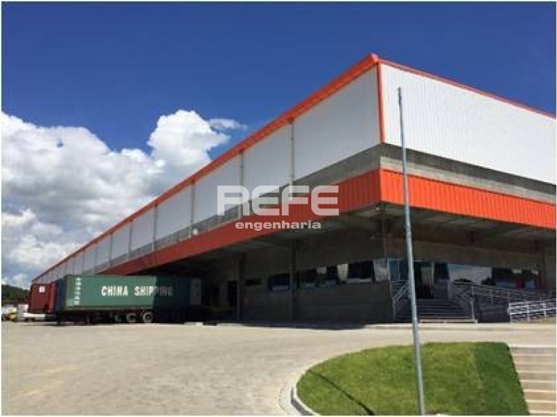 Detalhe vista externa prédio logistico